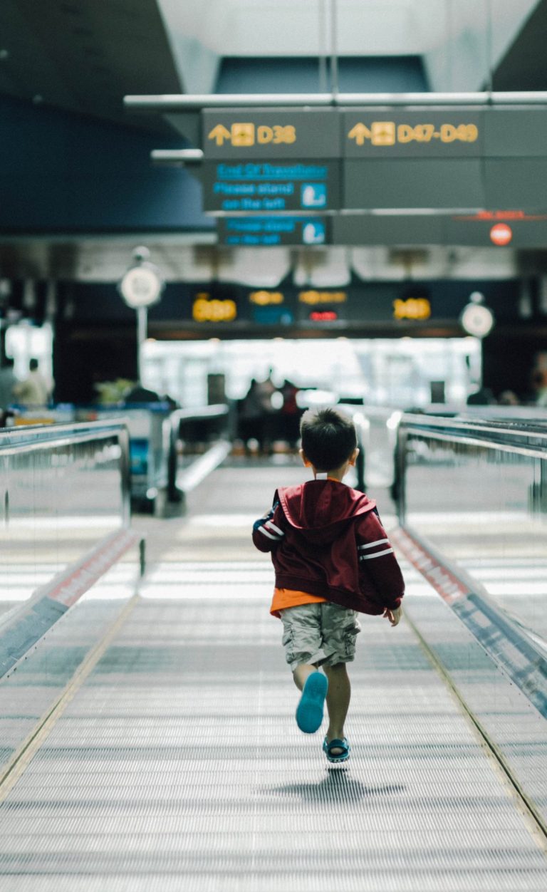 6 super tips for travelling abroad with children